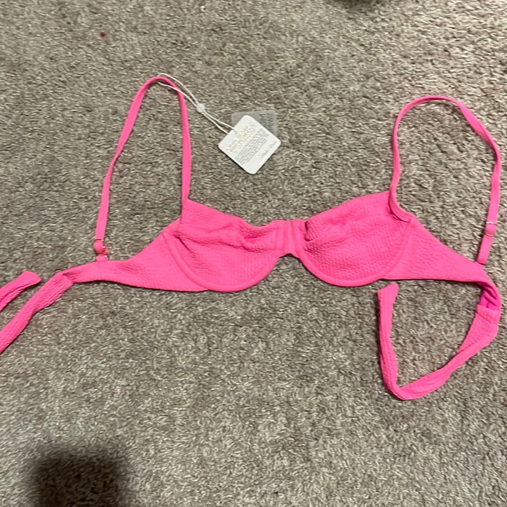 Monday swimwear. Size P (AA-B)